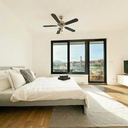 Vila Vinice Prag Exteriör bild
