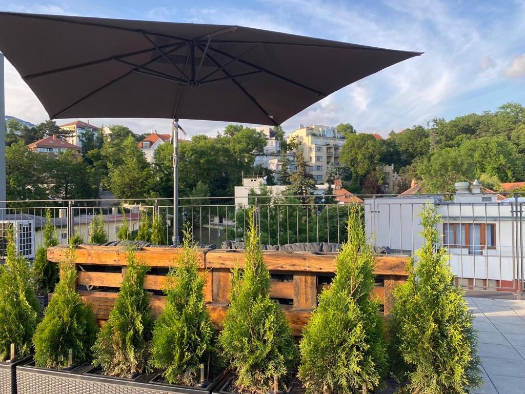 Vila Vinice Prag Exteriör bild