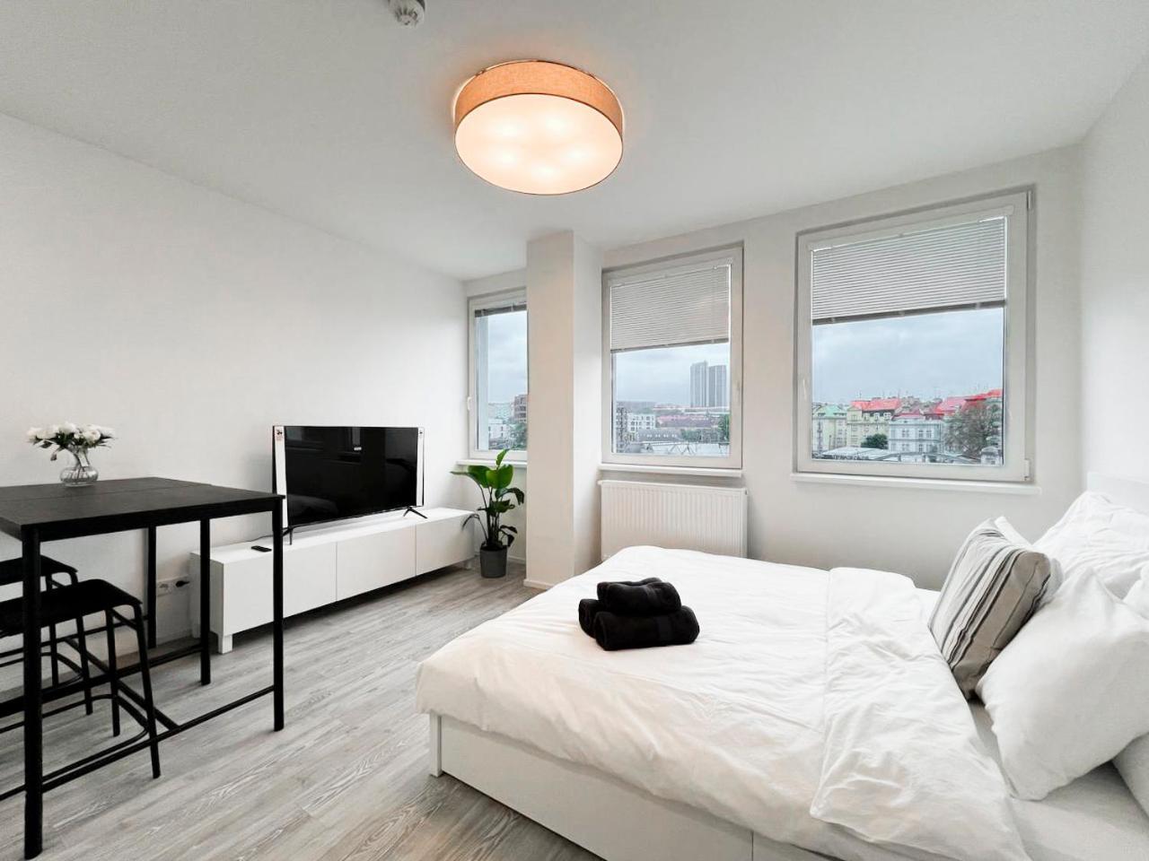 Vila Vinice Prag Exteriör bild